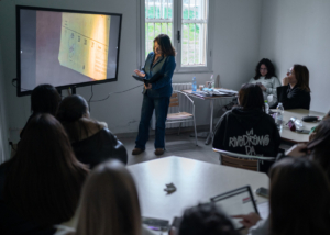 Progetto-Connecteen-le-ragazze-terribili--1